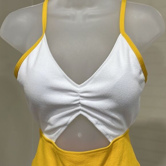 NWOT Cupshe Yellow White One Piece Swimsuit.  Size M medium 8/10 - Picture 2 of 13